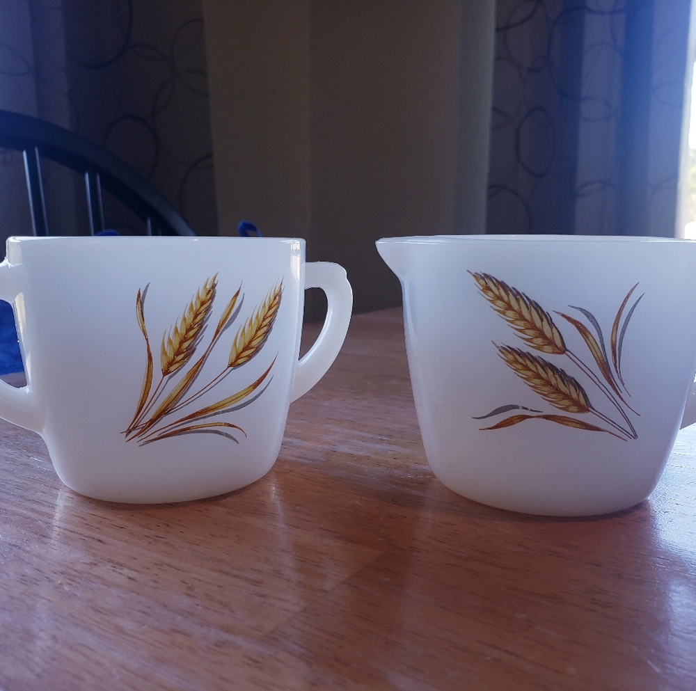 Vintage Creamer/Sugar set Golden Wheat pattern